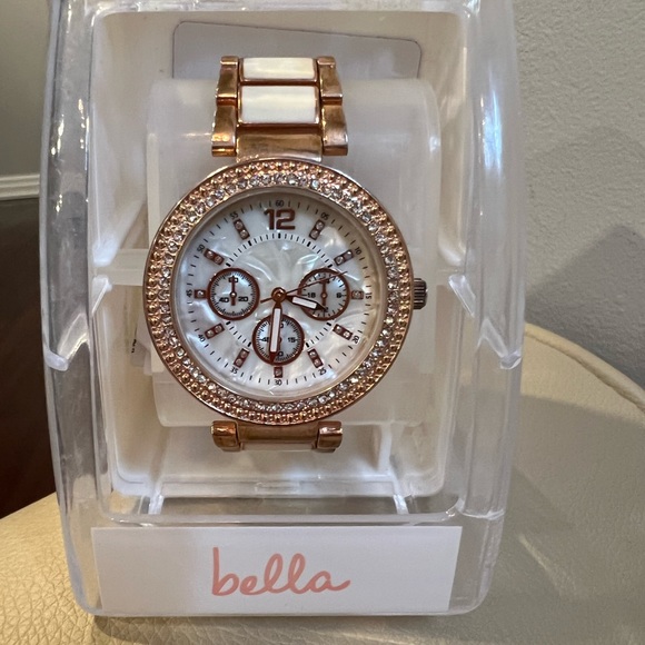 BELLA Fashion Watch - Picture 6 of 6